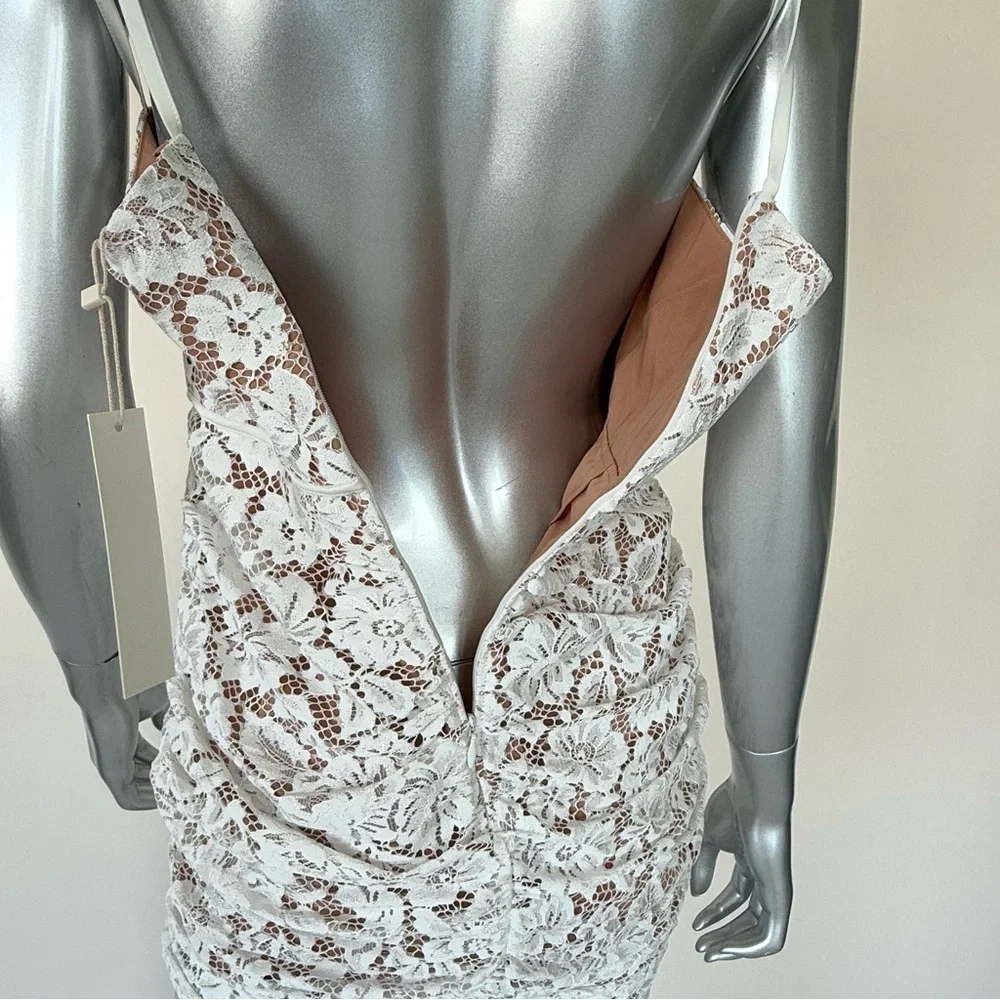NWT!!! For love and lemons women dress size M Retail 265$